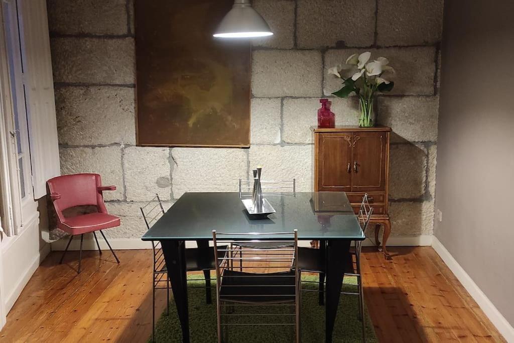 Acogedor Apartamento En El Casco Antiguo Vigo Bagian luar foto