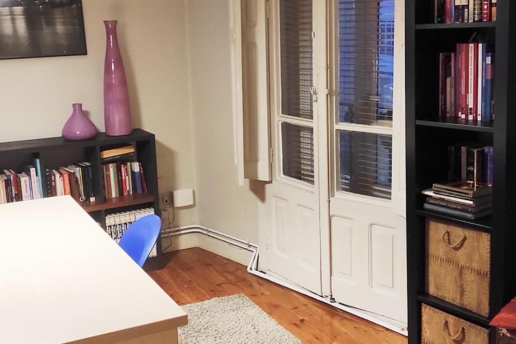 Acogedor Apartamento En El Casco Antiguo Vigo Bagian luar foto